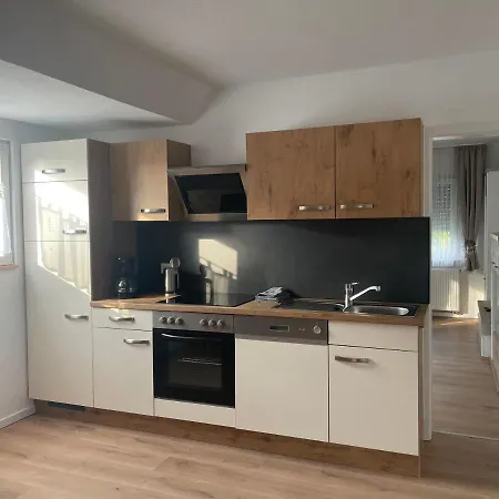 Gemuetliche Dachgeschosswohnung Apartmán
